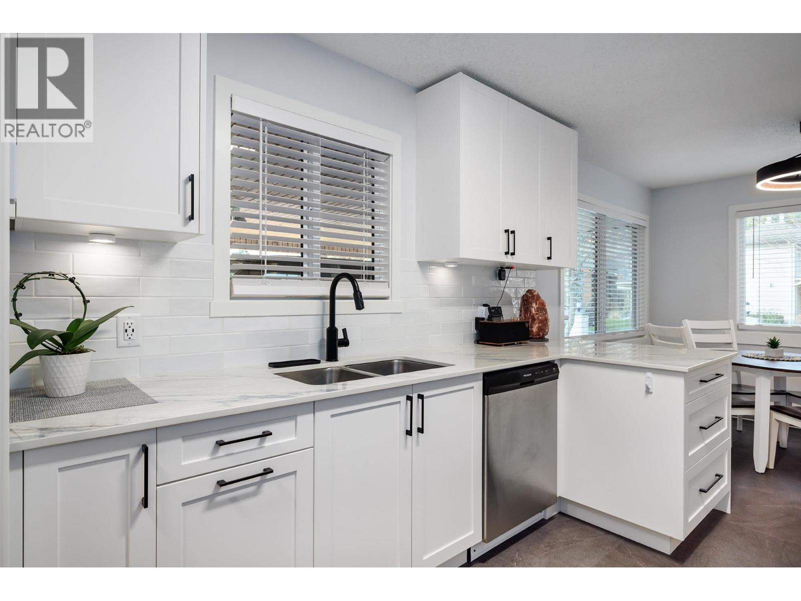  4391 11TH Street, Peachland