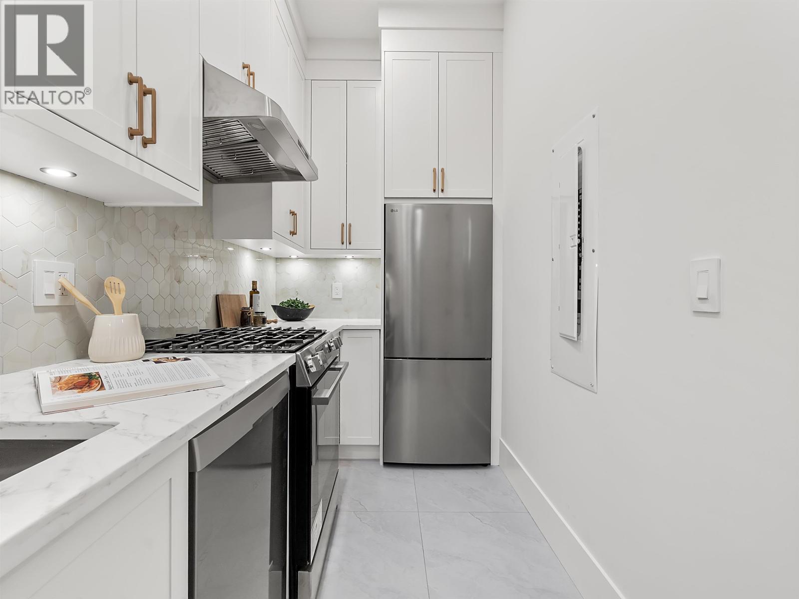 1 4849 SHEPHERD STREET, Burnaby