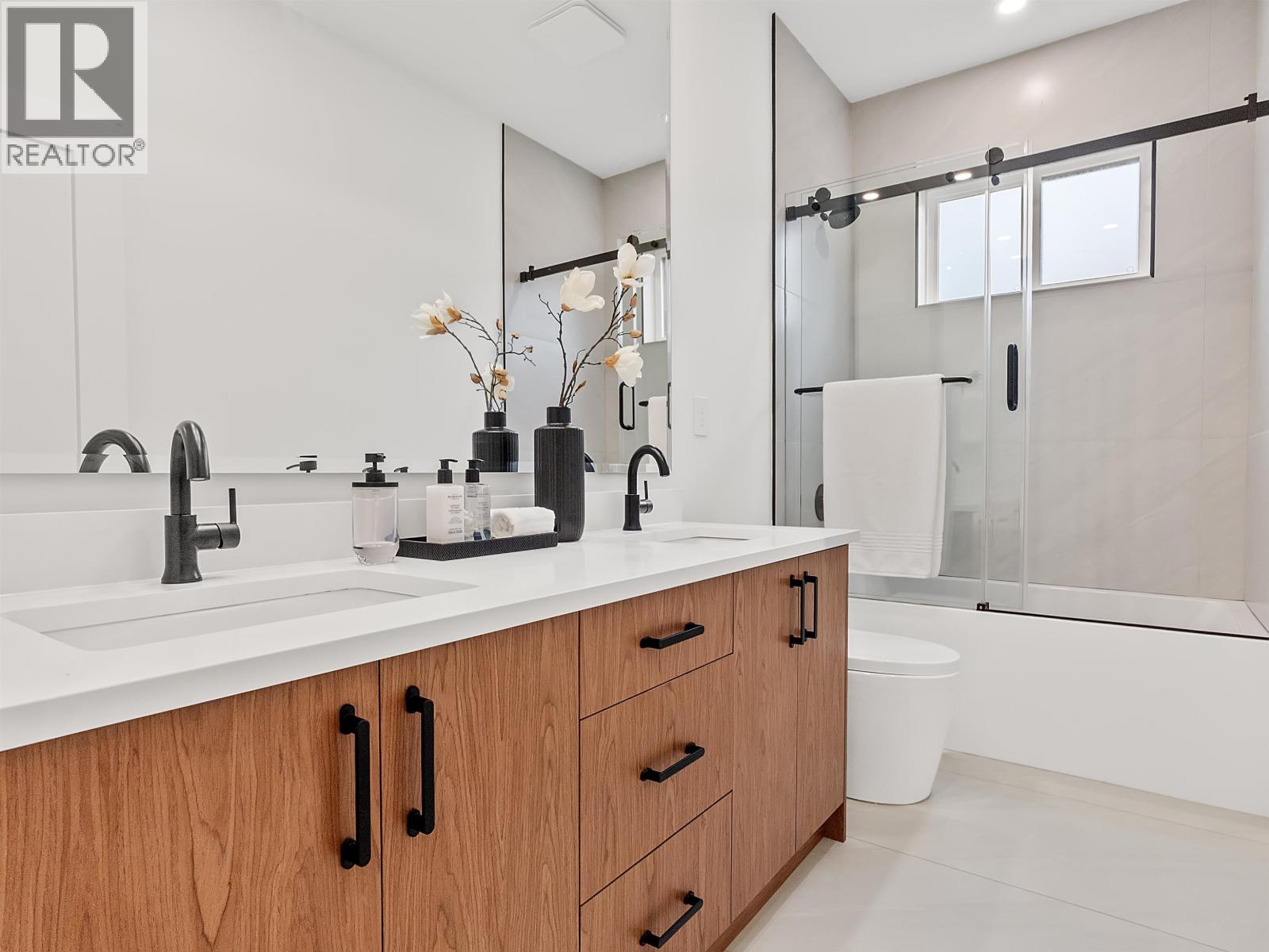 1 4849 SHEPHERD STREET, Burnaby