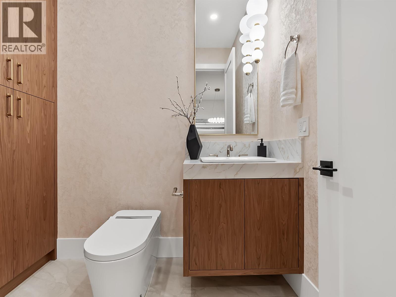 1 4849 SHEPHERD STREET, Burnaby