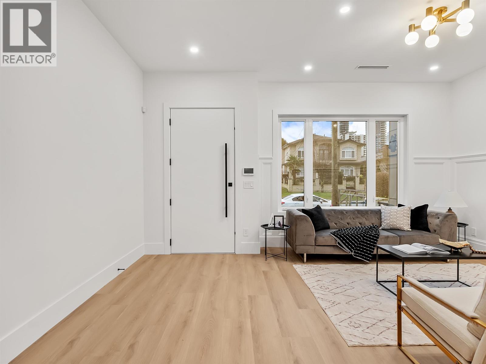 1 4849 SHEPHERD STREET, Burnaby