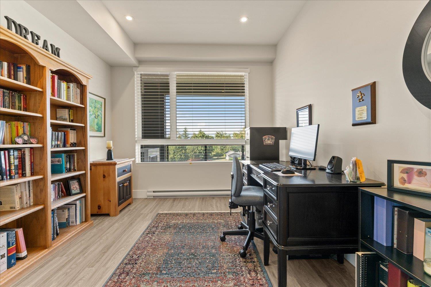 408 45757 WATSON ROAD, Sardis South, Chilliwack