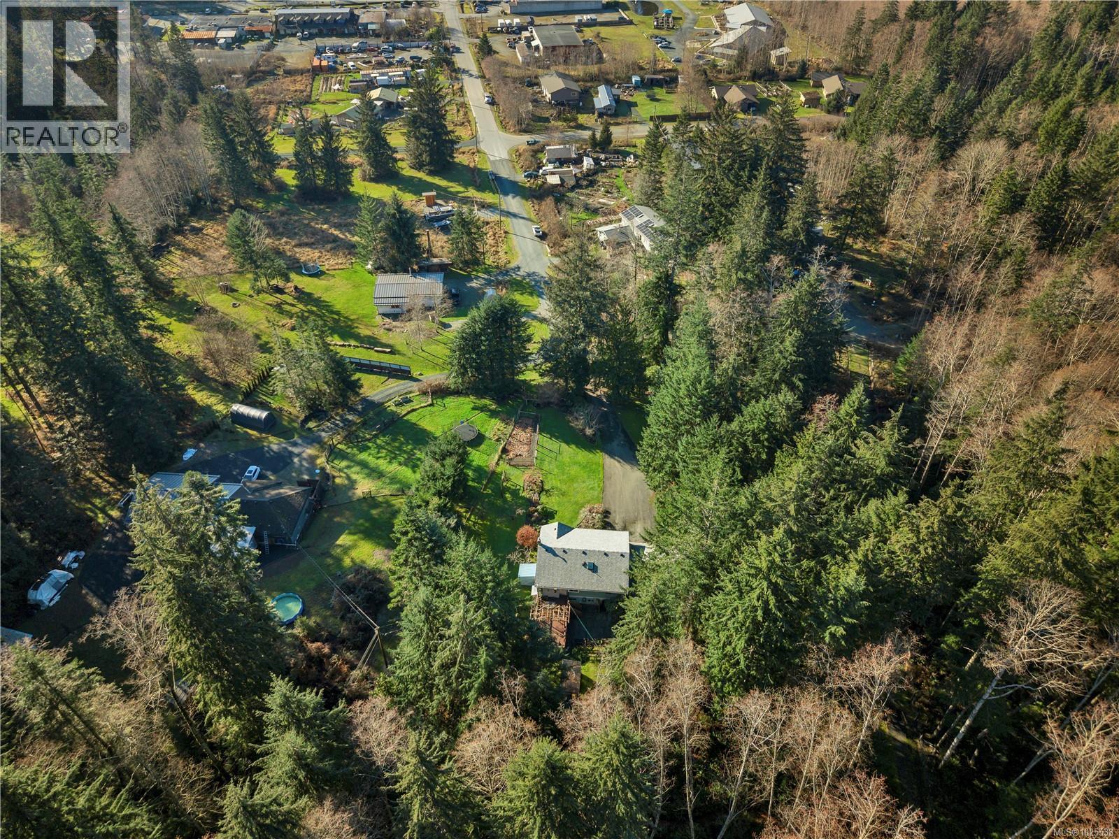 698 Plaza Rd - 4