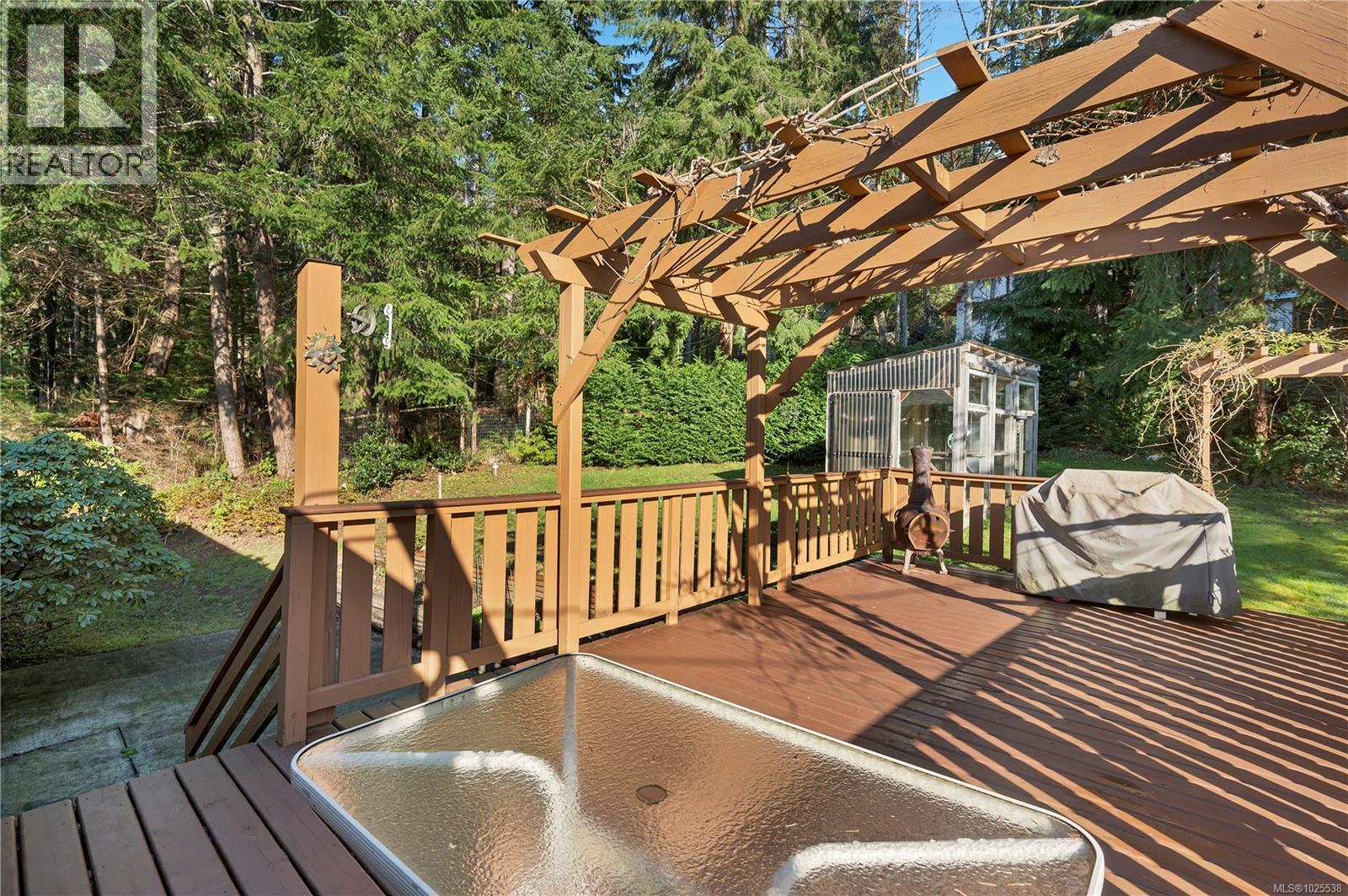 698 Plaza Rd, Quadra Island