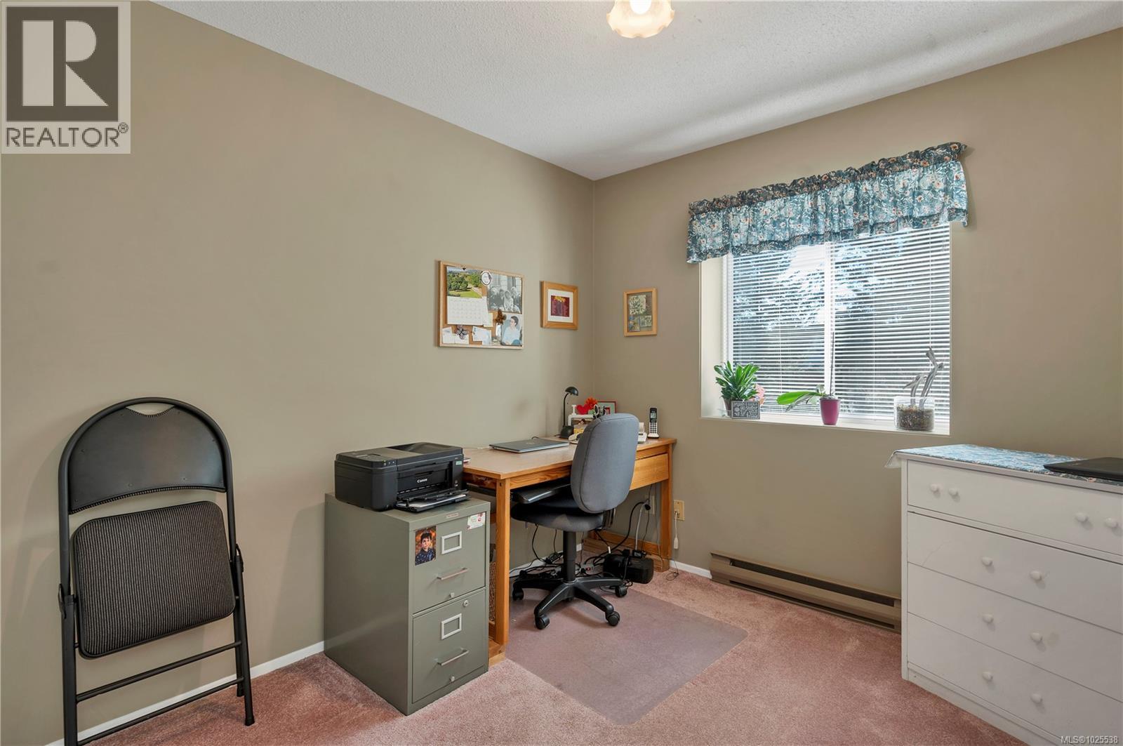 698 Plaza Rd, Quadra Island