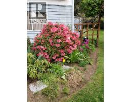 698 Plaza Rd, Quadra Island, BC V0P1N0 Photo 57