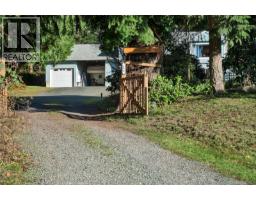 698 Plaza Rd, Quadra Island, BC V0P1N0 Photo 73