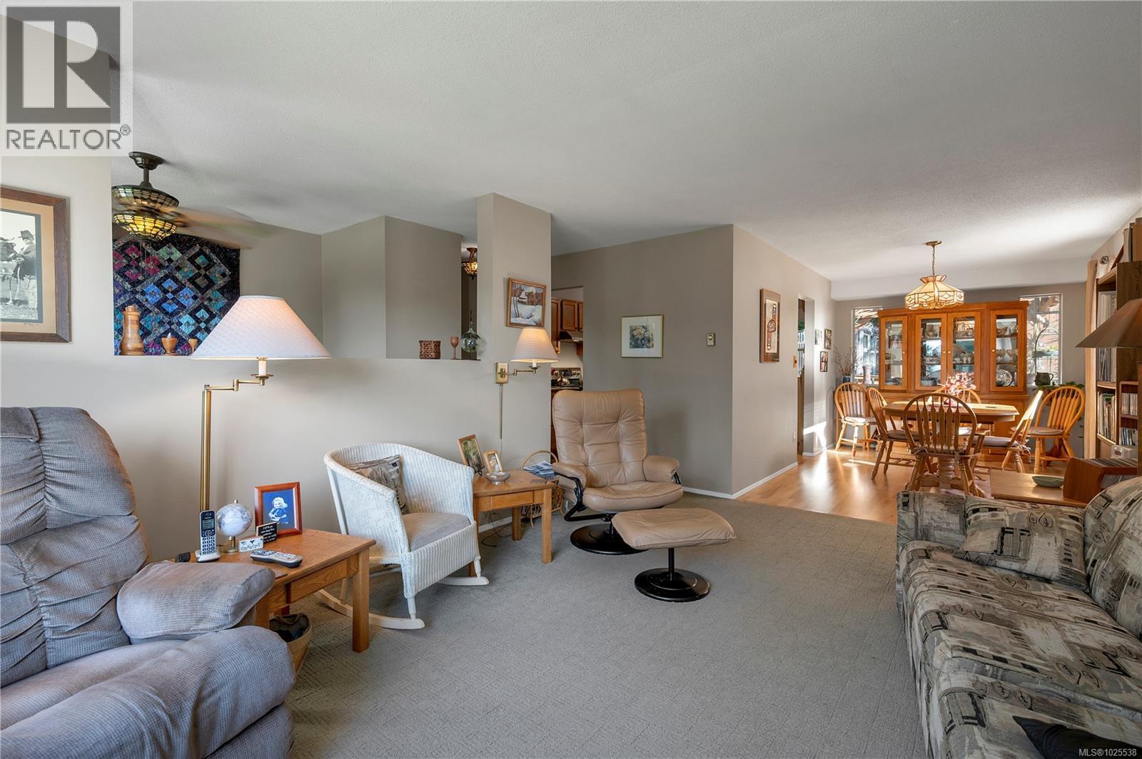 698 Plaza Rd, Quadra Island