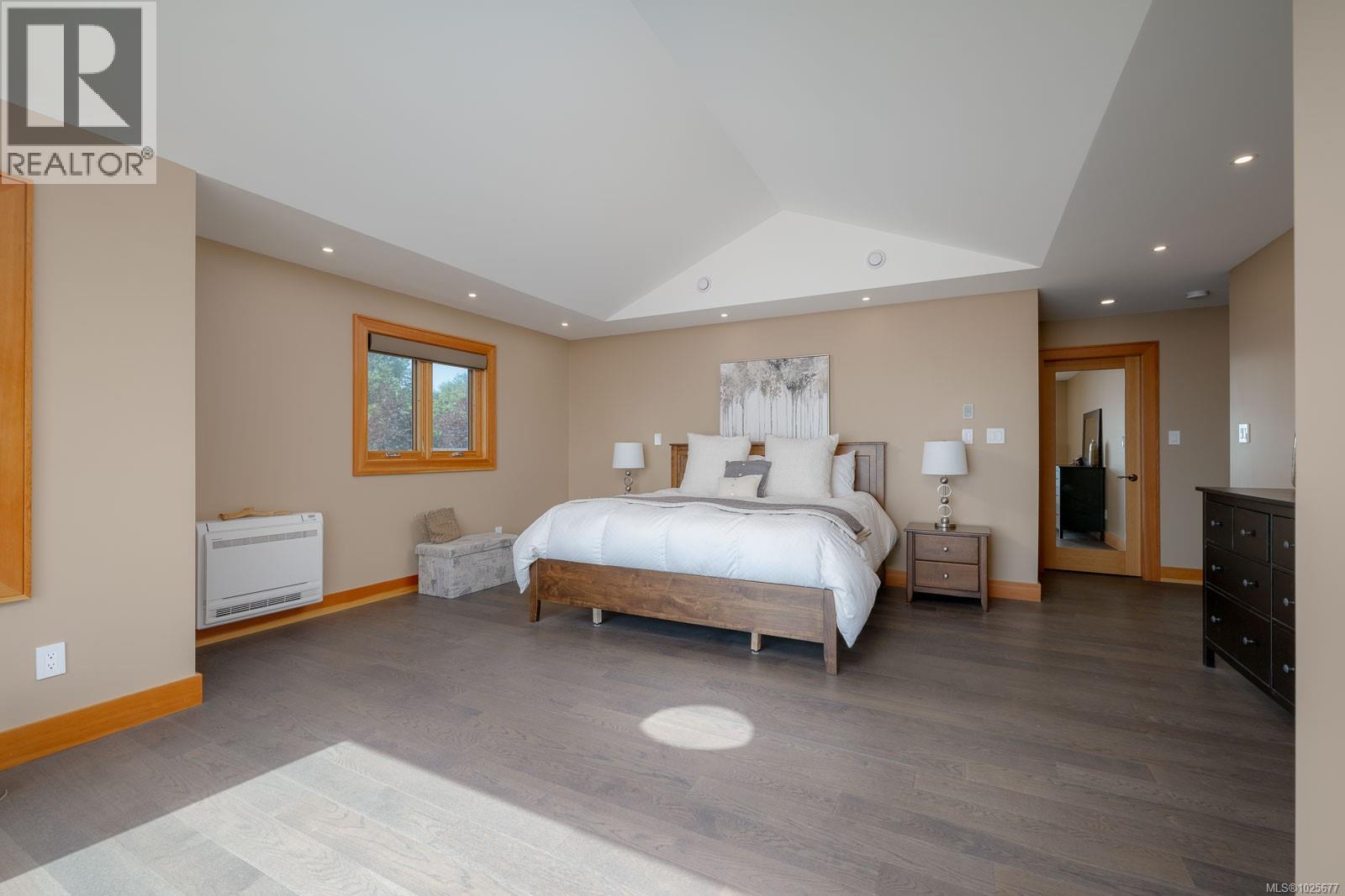 5411 Parker Ave - 33