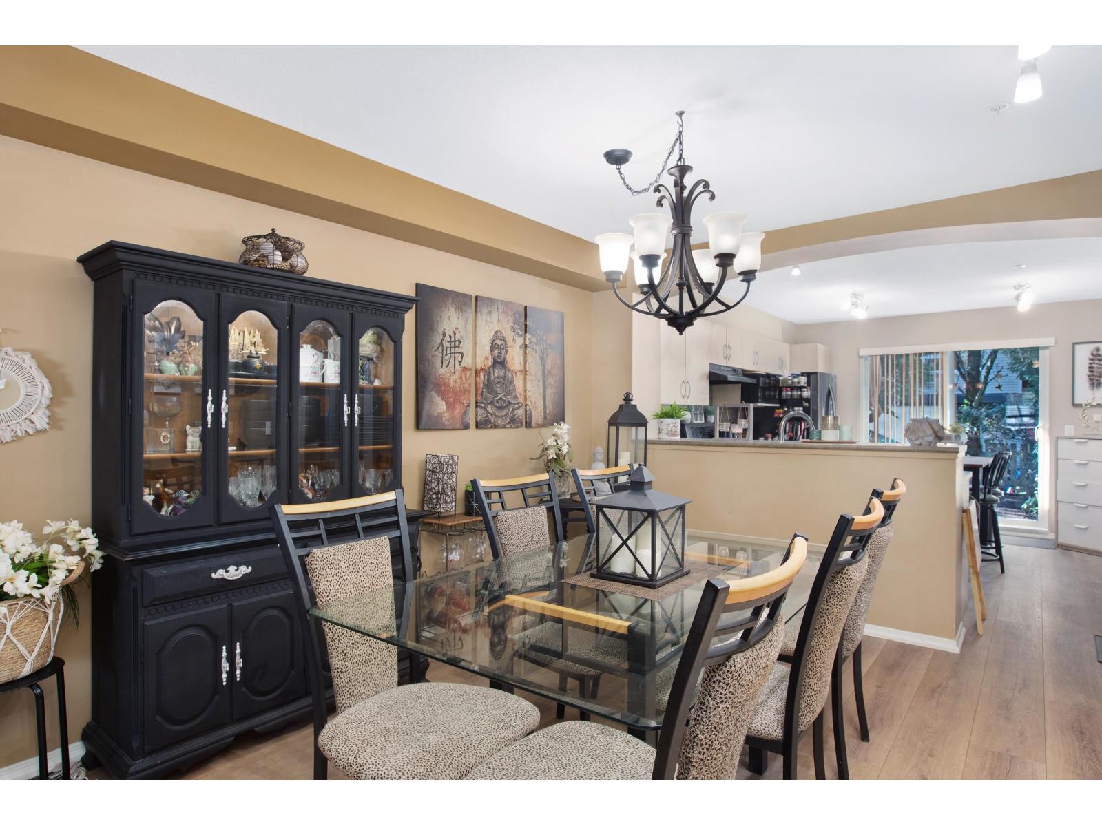 107 6747 203 STREET, Langley