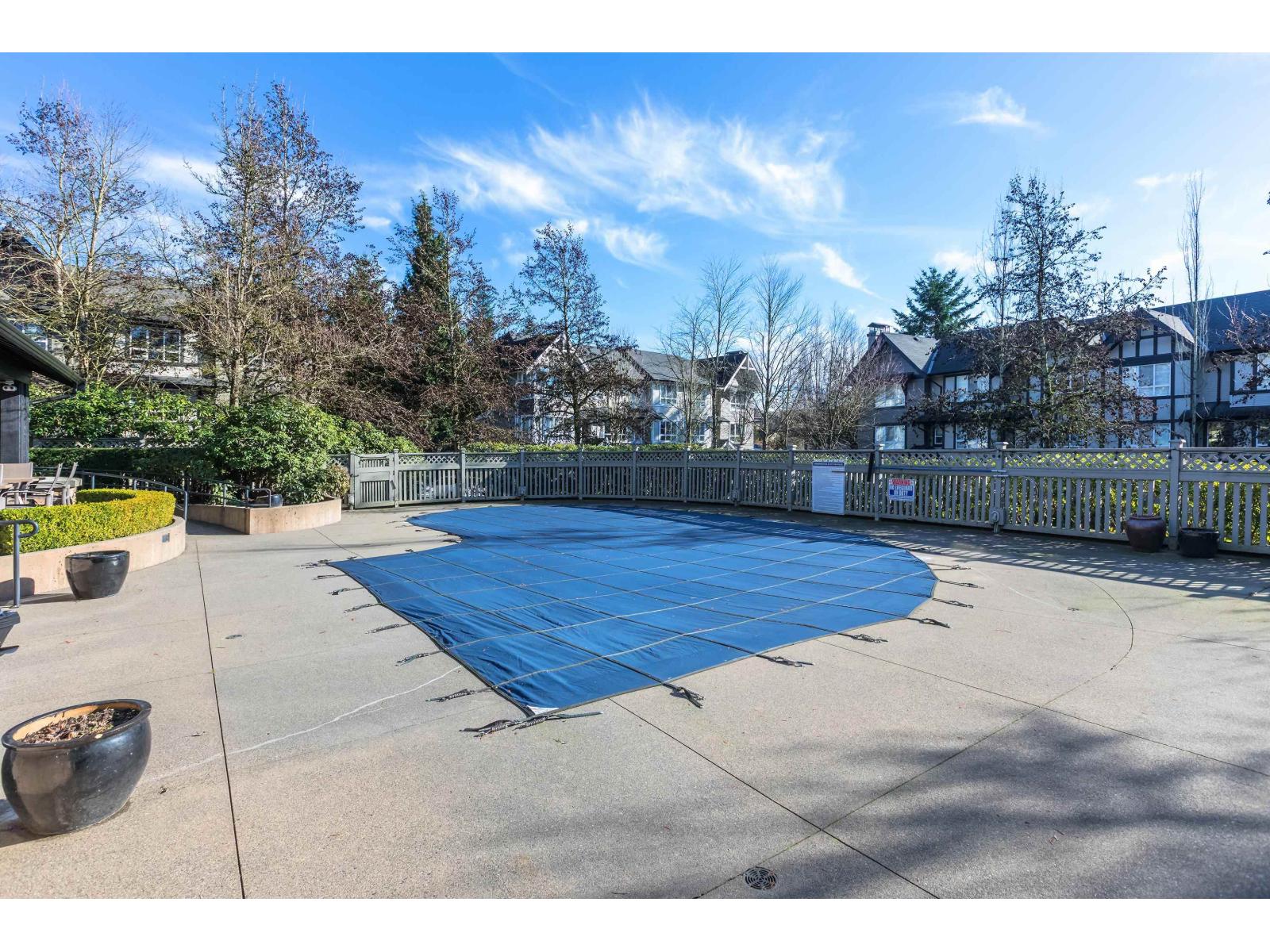 107 6747 203 STREET, Langley