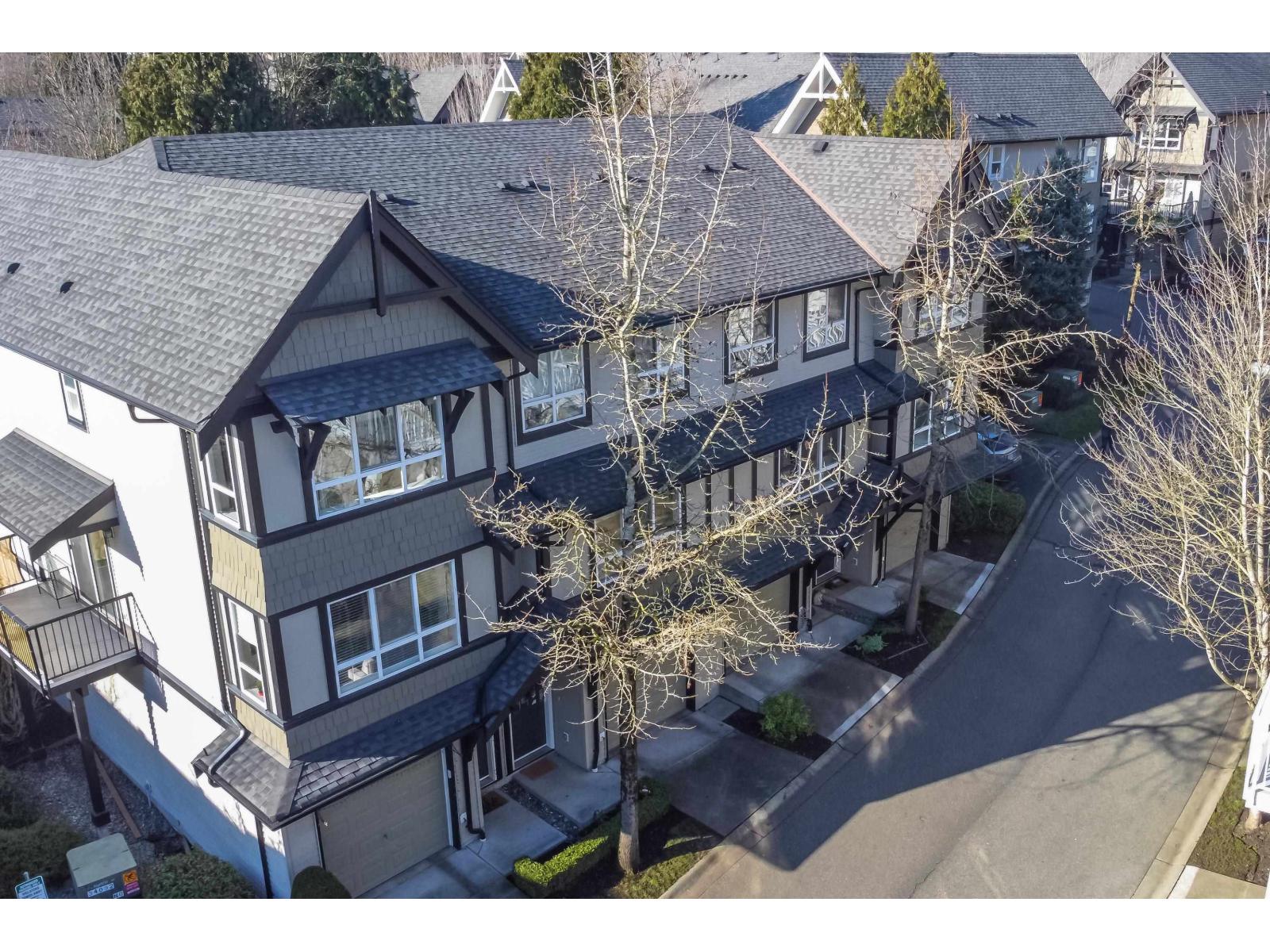 107 6747 203 STREET, Langley