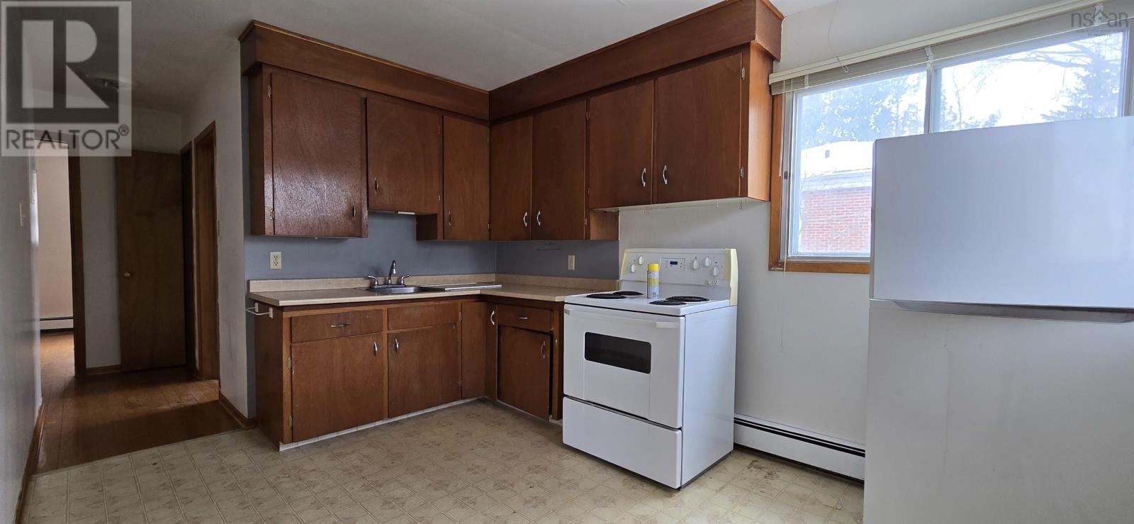 Property 5 of 17 of 284 Albert Street