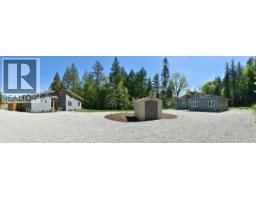 5961-5963 Ripple Way, Sechelt, BC V7Z0R2 Photo 16