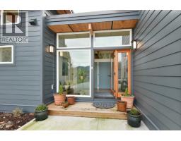 5961-5963 Ripple Way, Sechelt, BC V7Z0R2 Photo 14