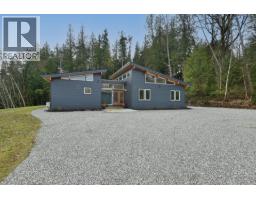 5961-5963 Ripple Way, Sechelt, BC V7Z0R2 Photo 17