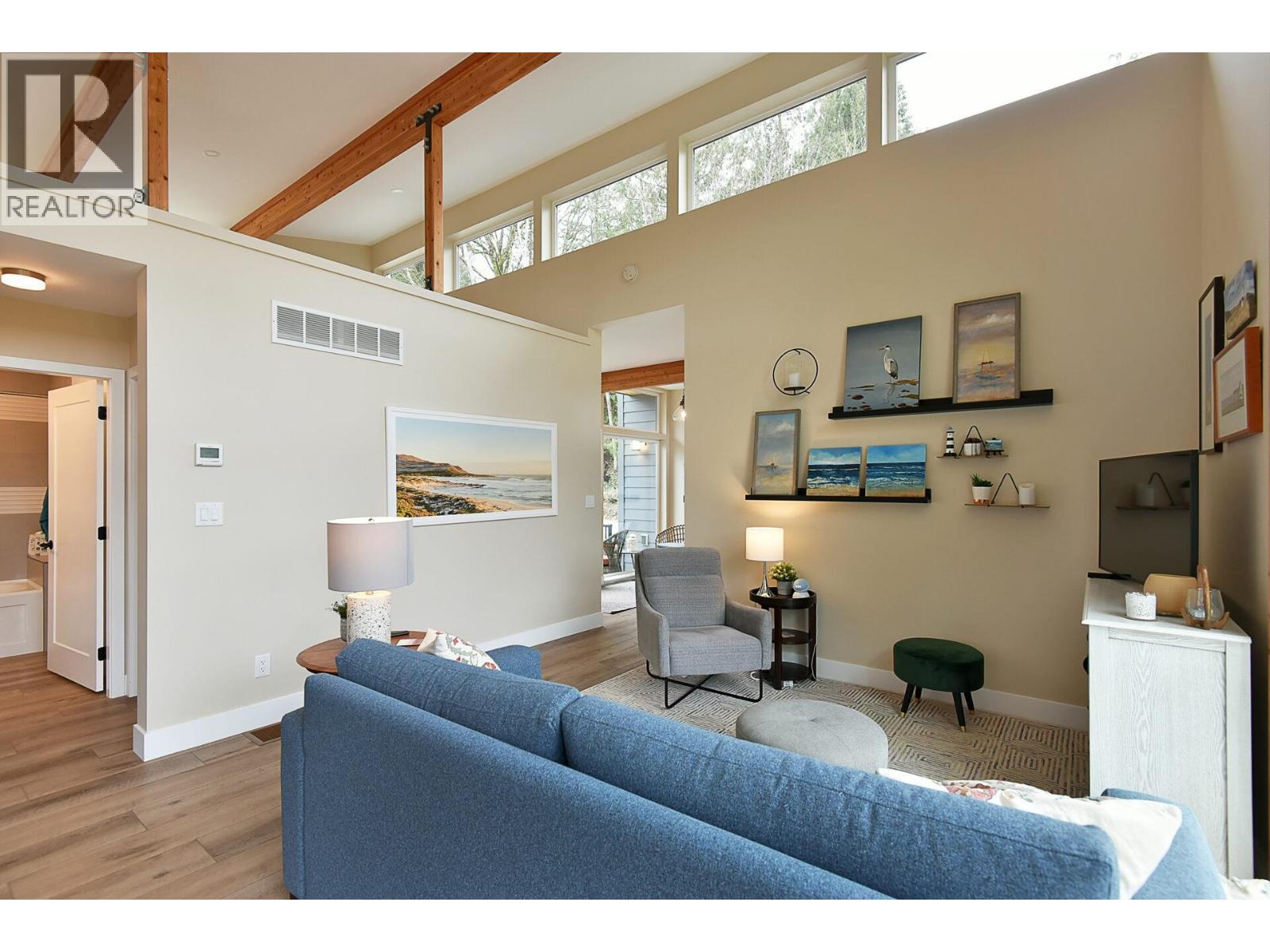 5961-5963 RIPPLE WAY, Sechelt