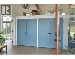 5961-5963 Ripple Way, Sechelt, BC V7Z0R2 Photo 13