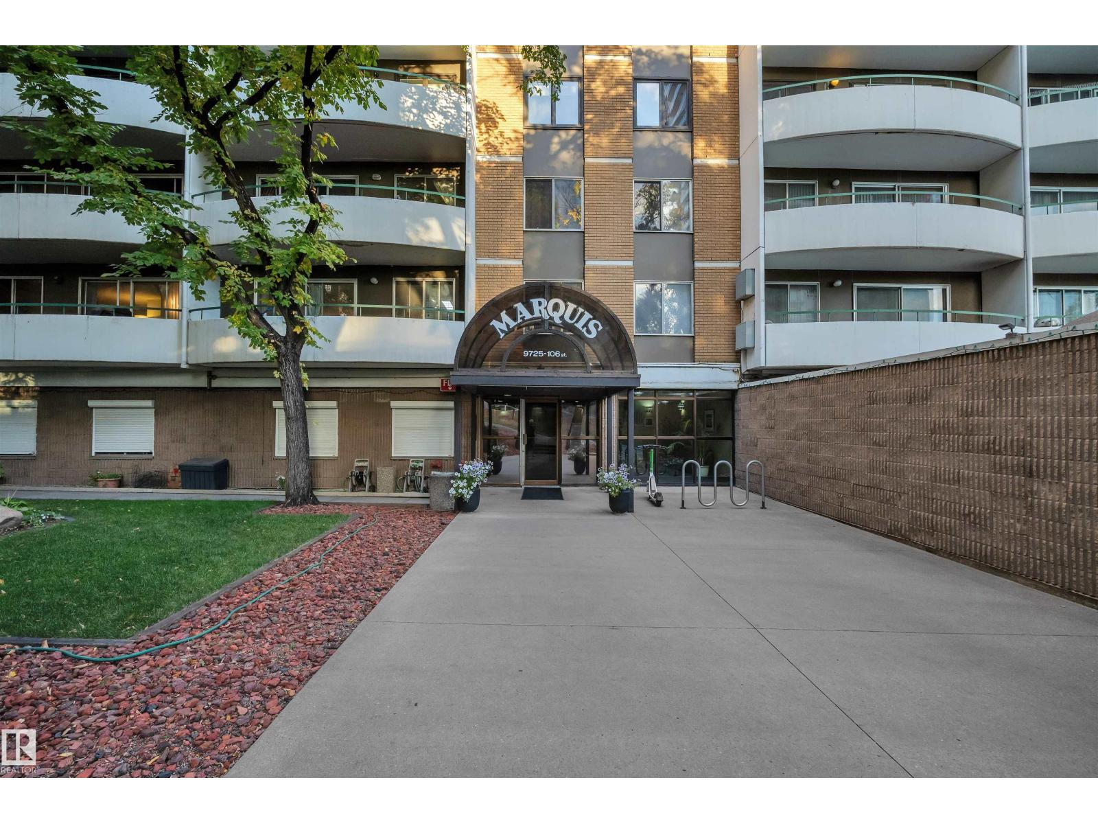 #407 9725 106 ST NW - 1