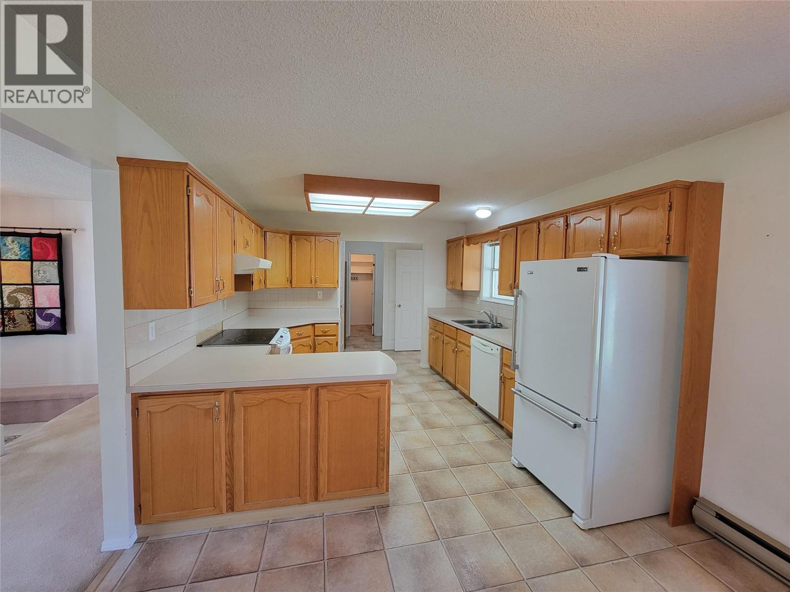 604 11th Avenue, Keremeos