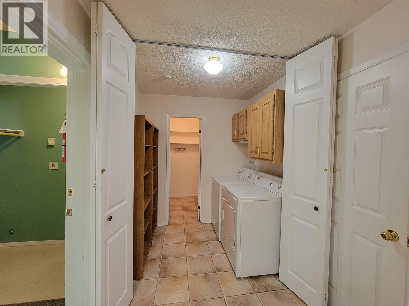 604 11th Avenue, Keremeos