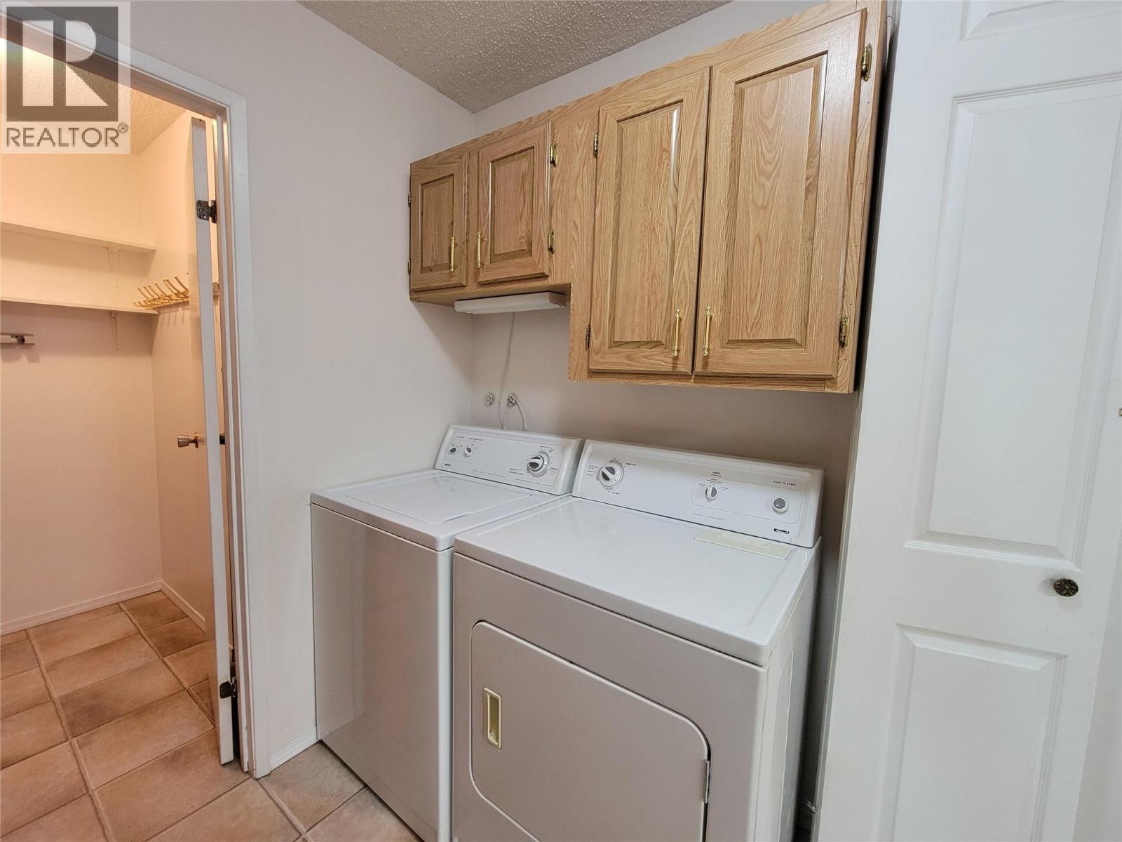 604 11th Avenue, Keremeos