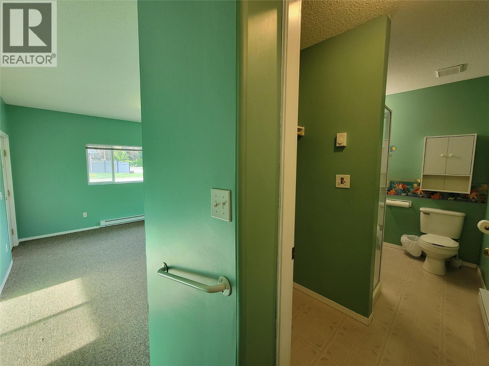 604 11th Avenue, Keremeos