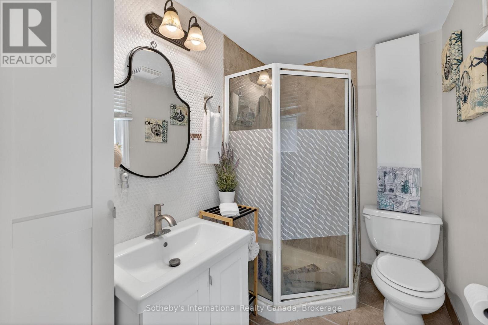 14 DOMAR ROAD - 13