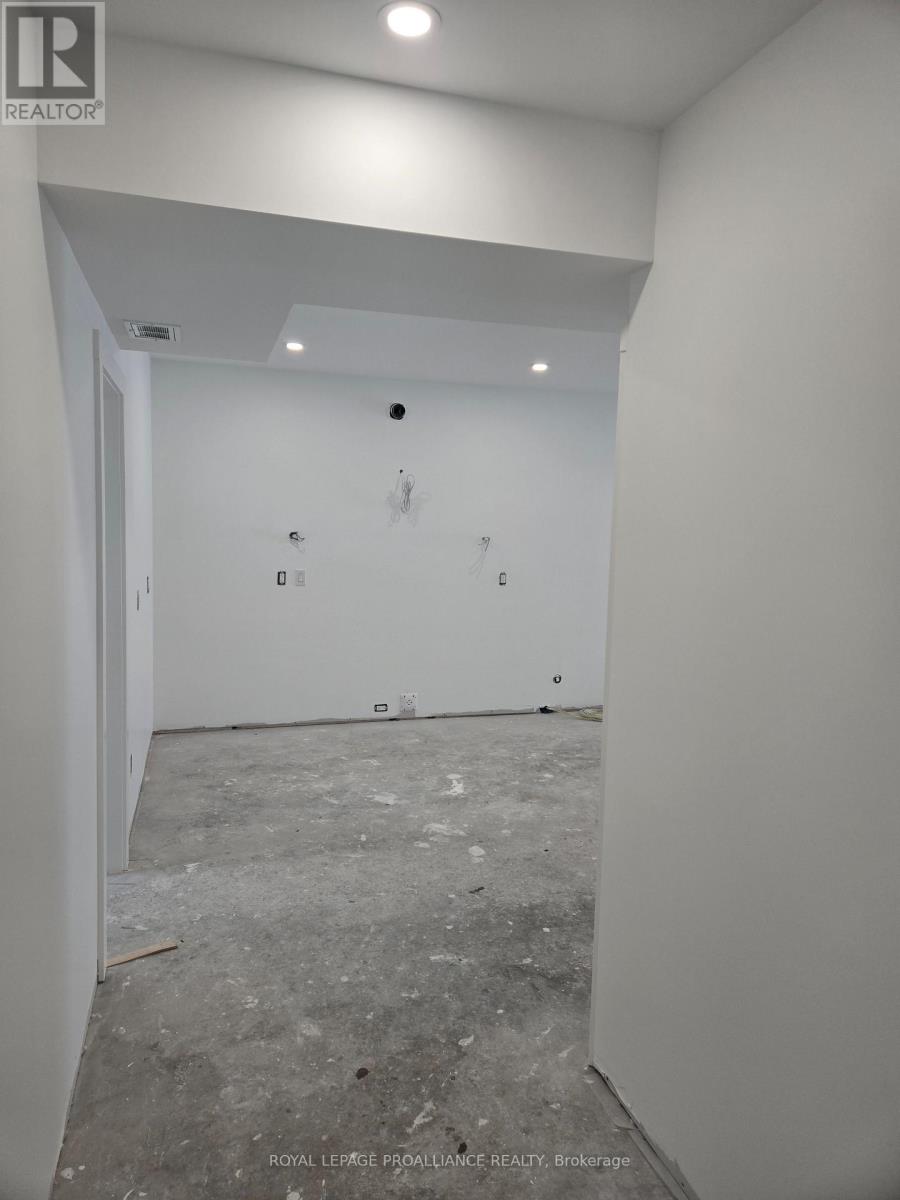 92 Lywood Unit 4 photo 4