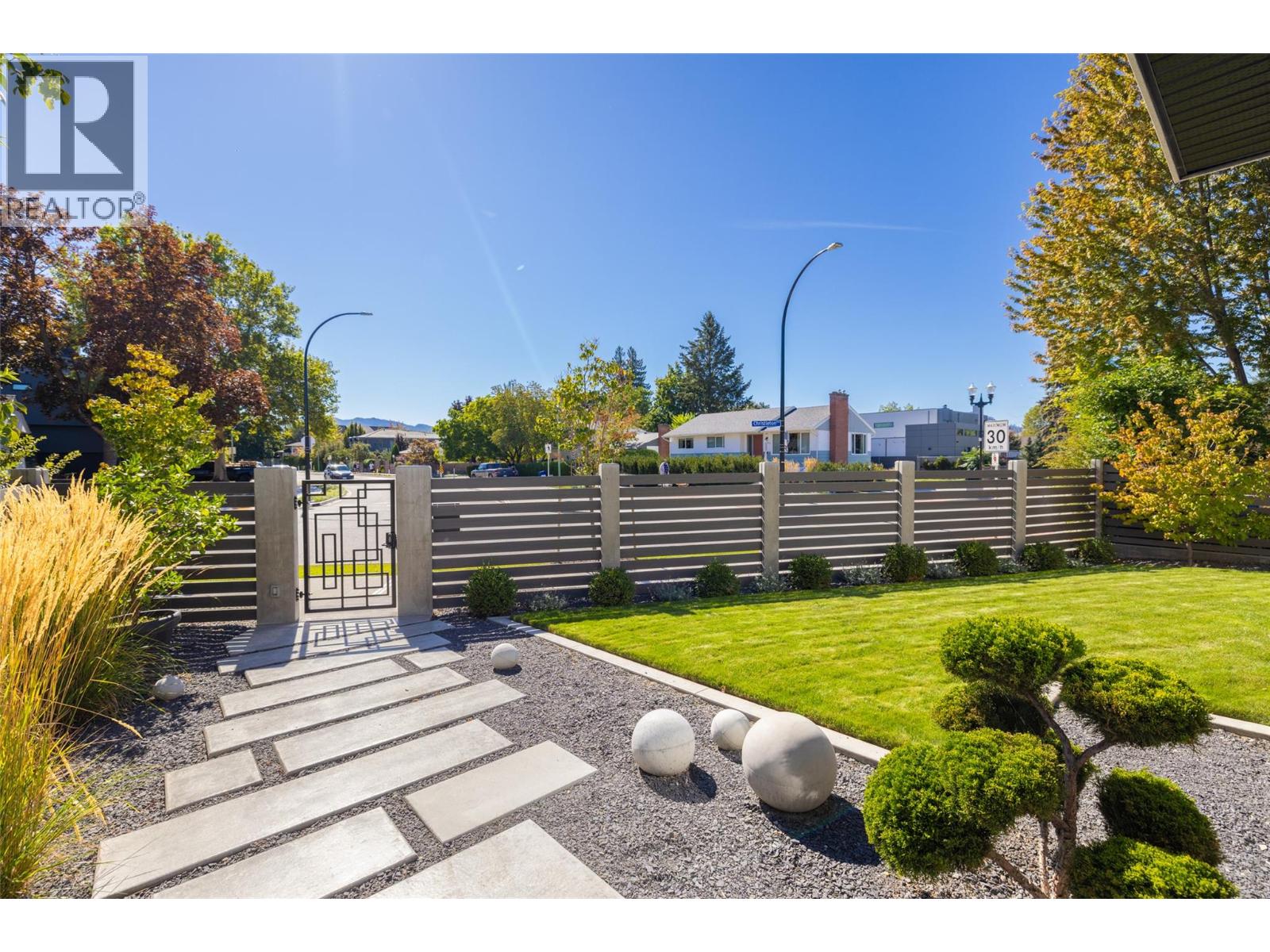  364 Christleton Avenue, Kelowna