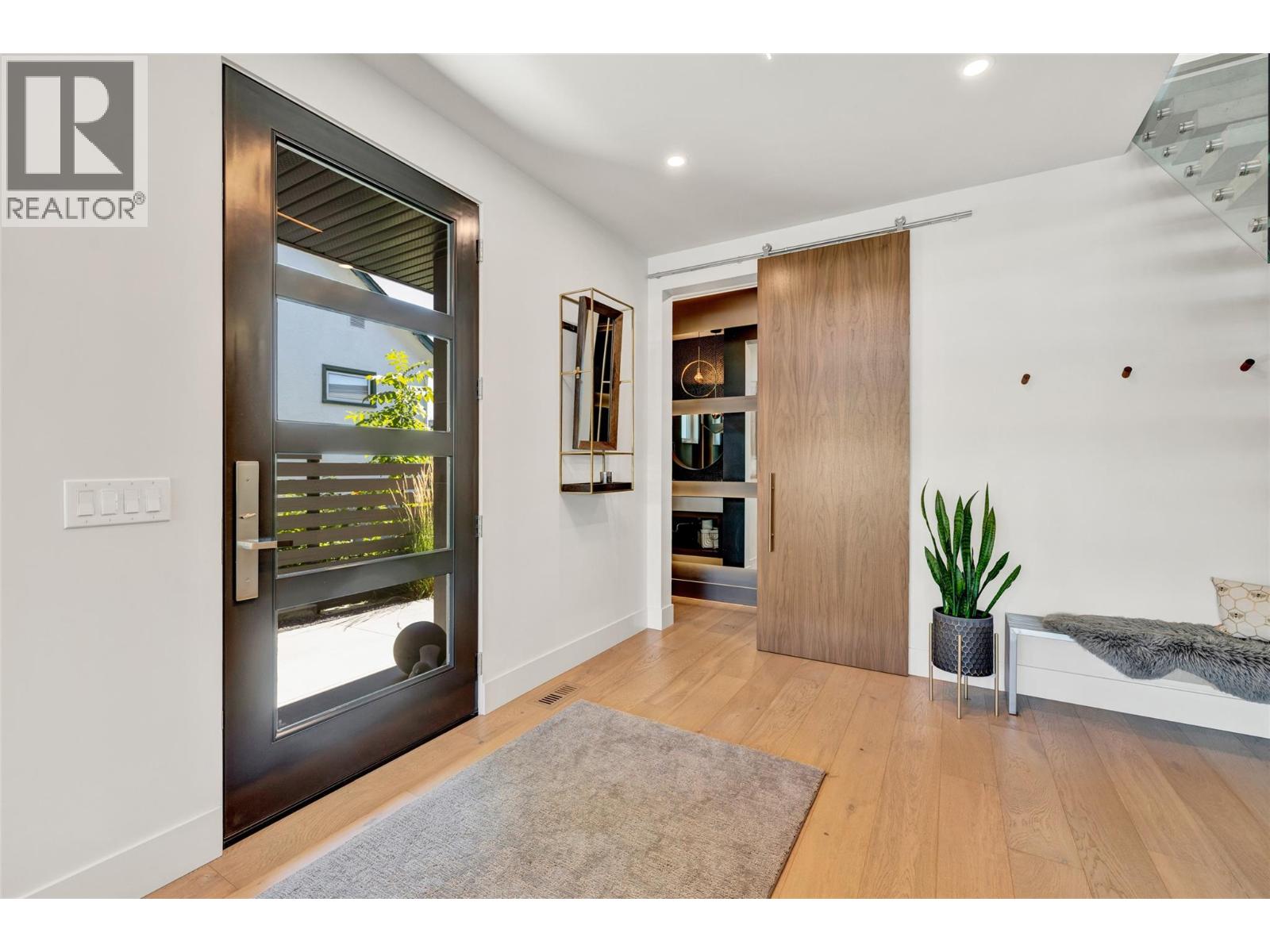  364 Christleton Avenue, Kelowna