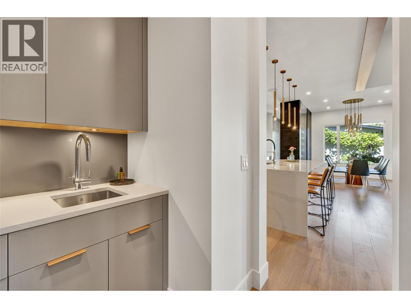  364 Christleton Avenue, Kelowna