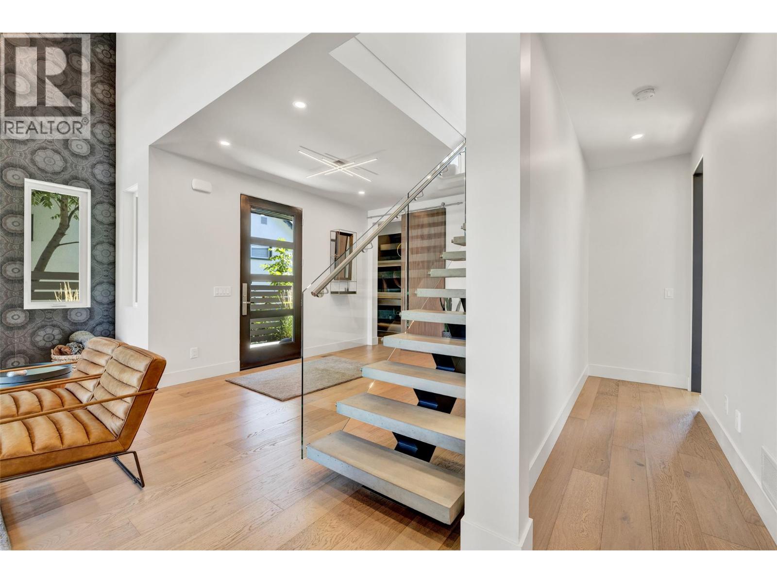  364 Christleton Avenue, Kelowna