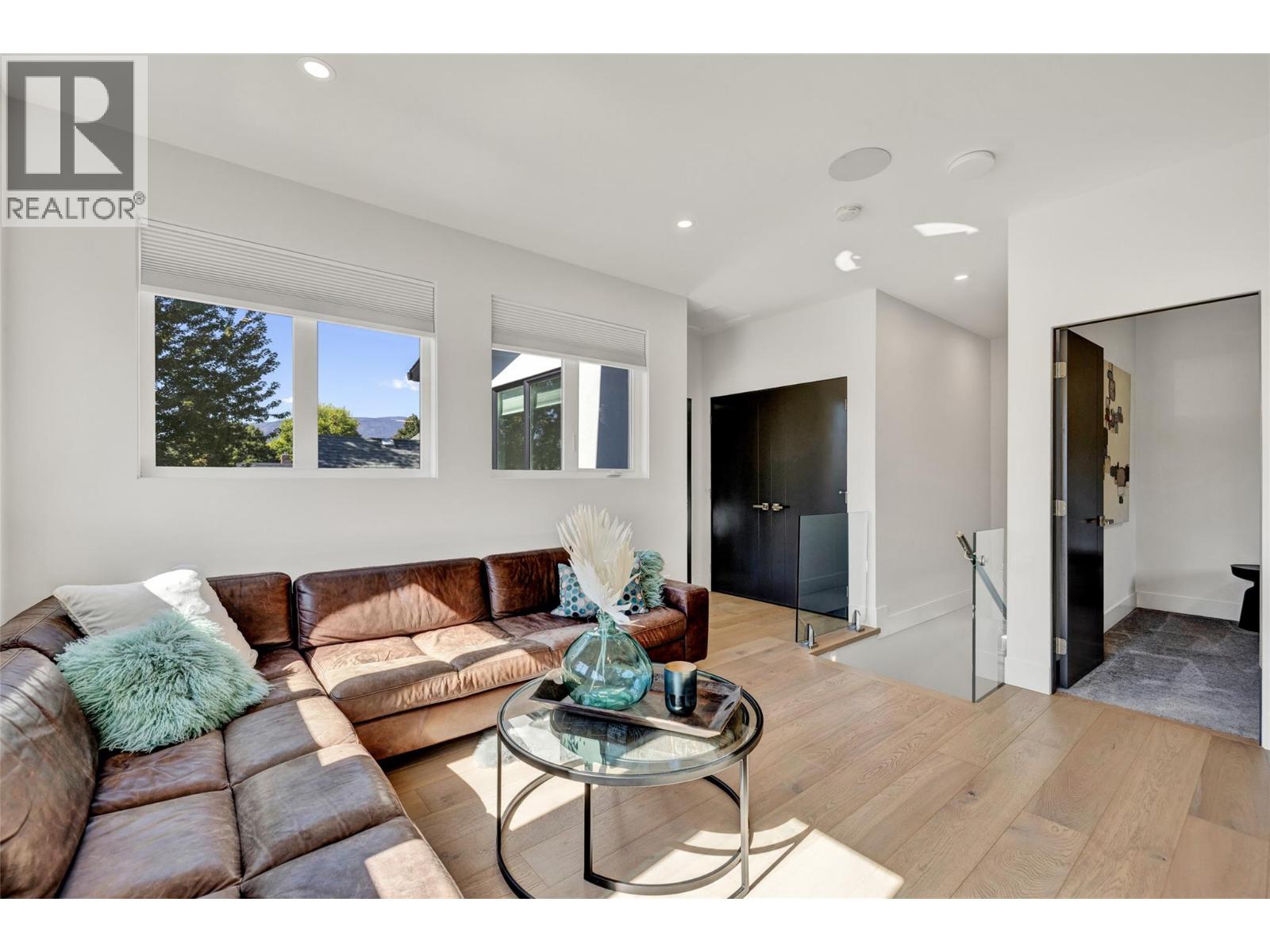  364 Christleton Avenue, Kelowna