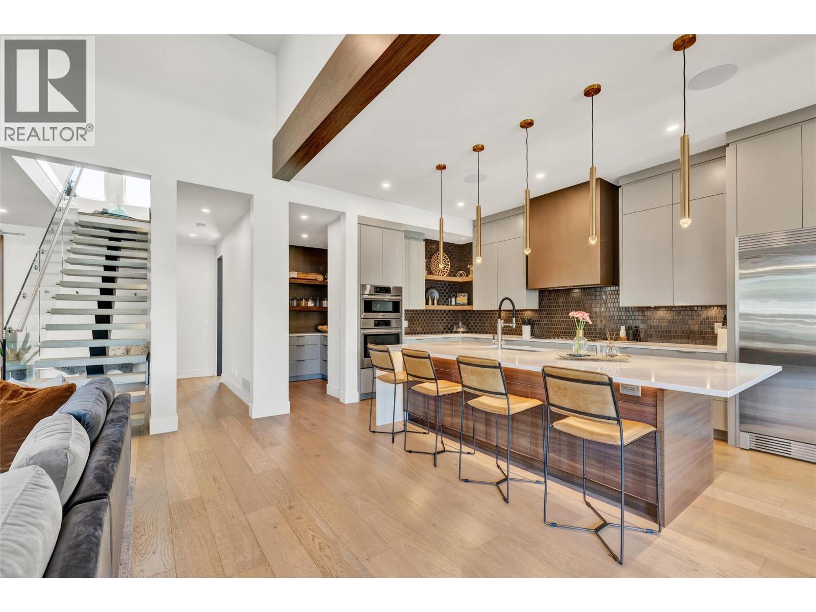  364 Christleton Avenue, Kelowna