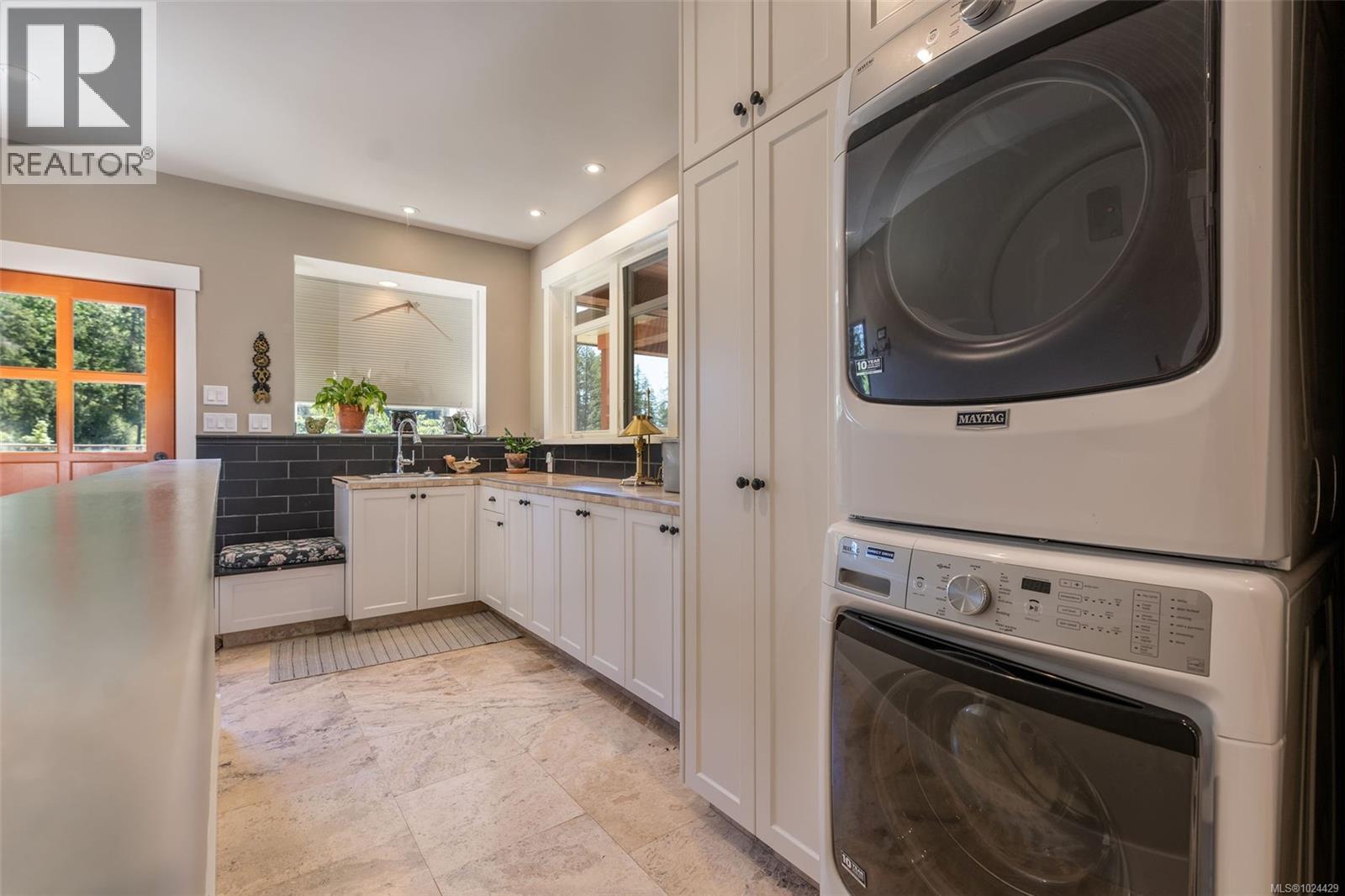 7000 Mays Rd, Duncan