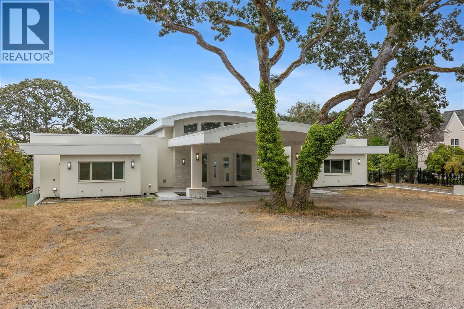 3355 Midland Rd, Oak Bay