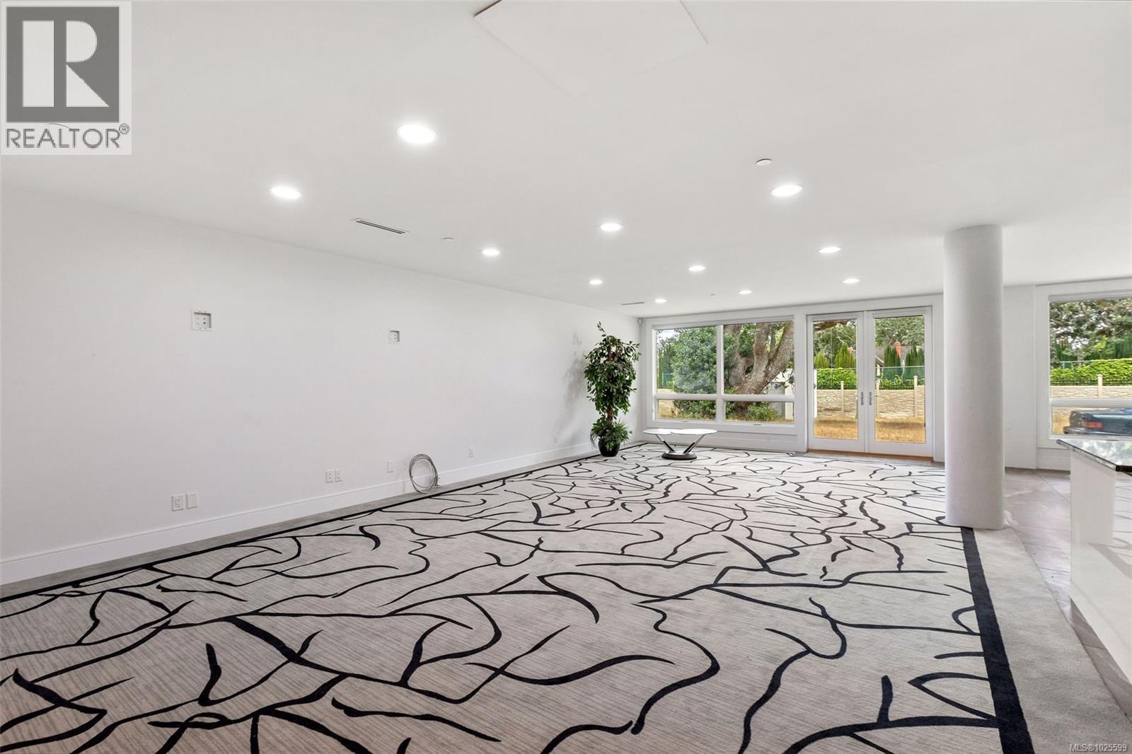 3355 Midland Rd, Oak Bay