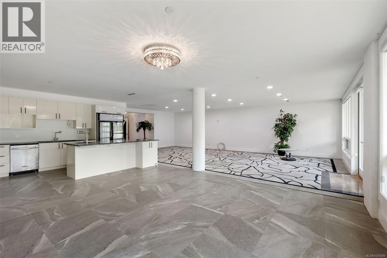 3355 Midland Rd, Oak Bay