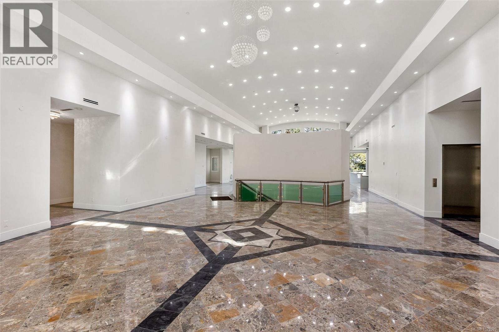 3355 Midland Rd, Oak Bay