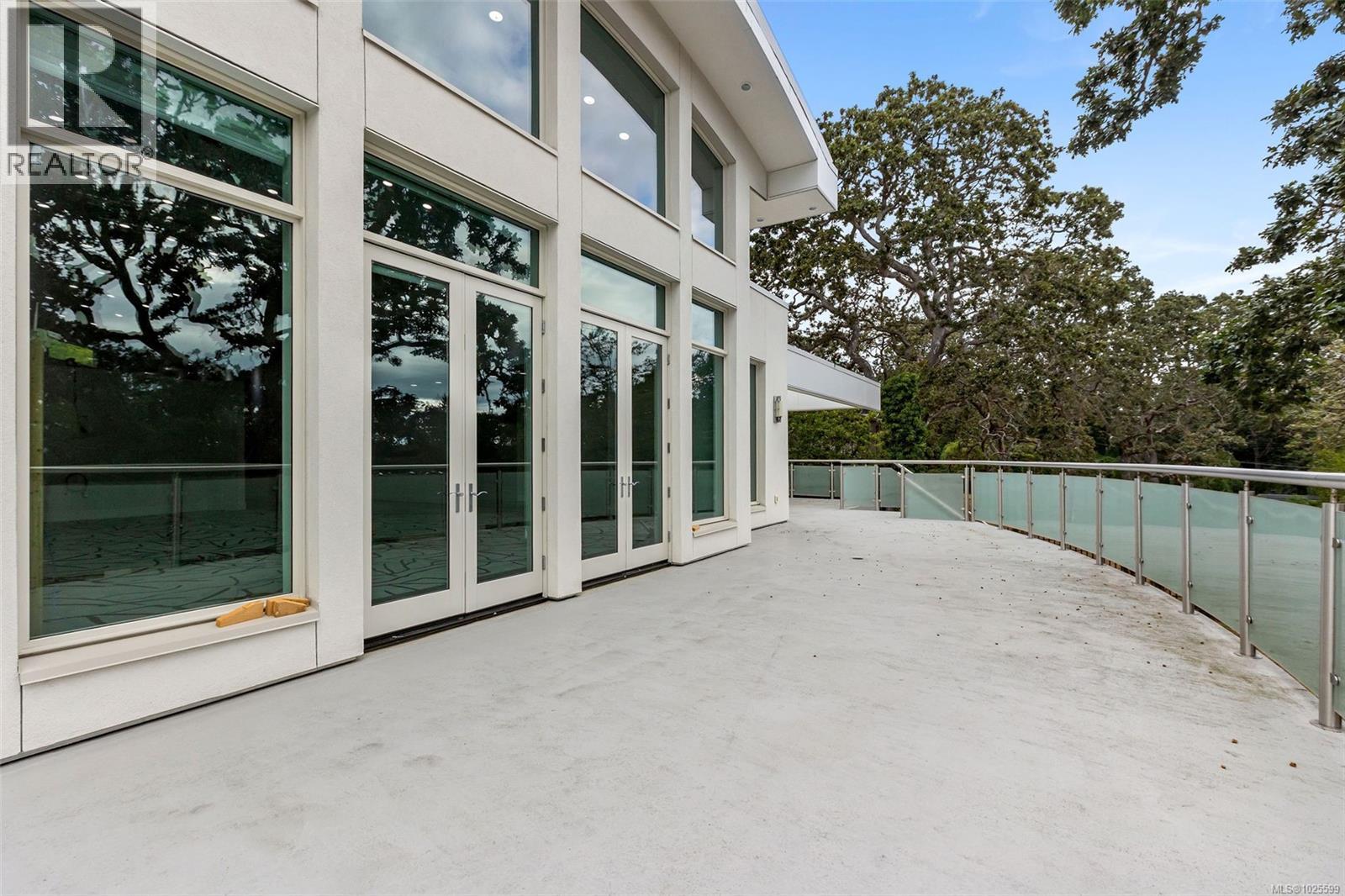 3355 Midland Rd, Oak Bay