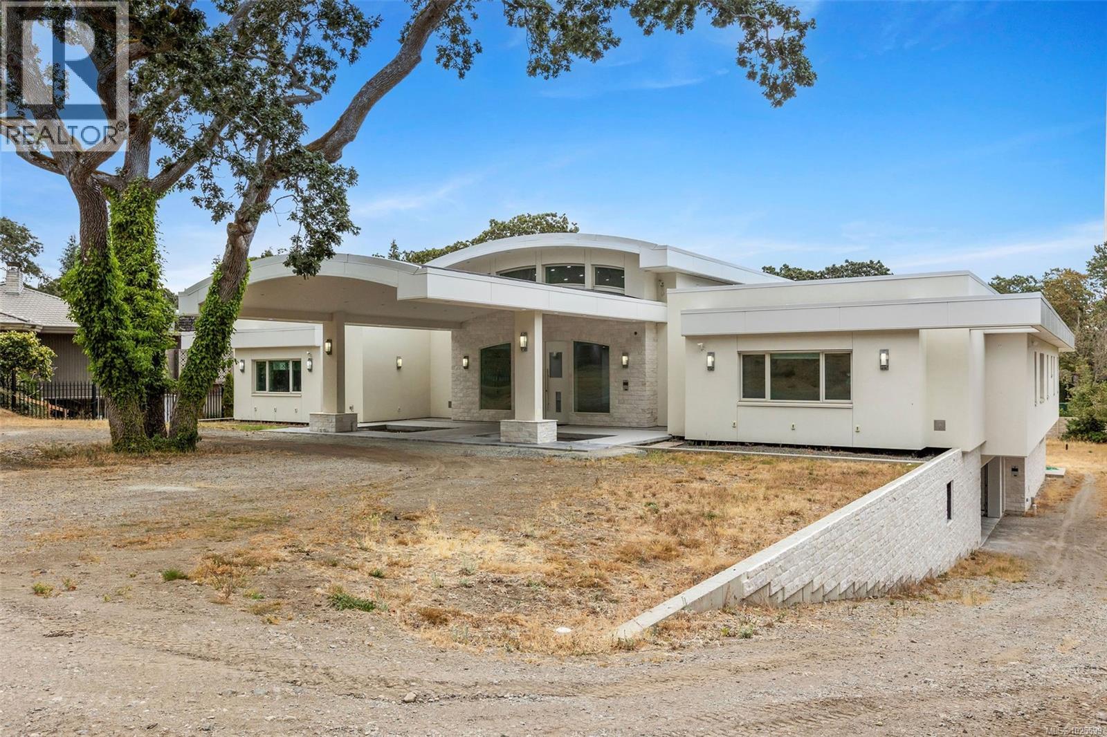 3355 Midland Rd, Oak Bay