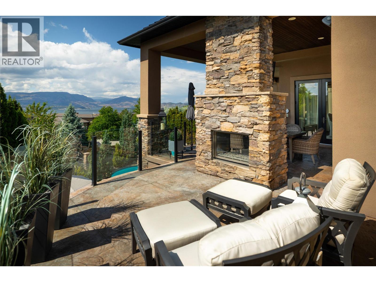 710 ARBOR VIEW Drive, Kelowna