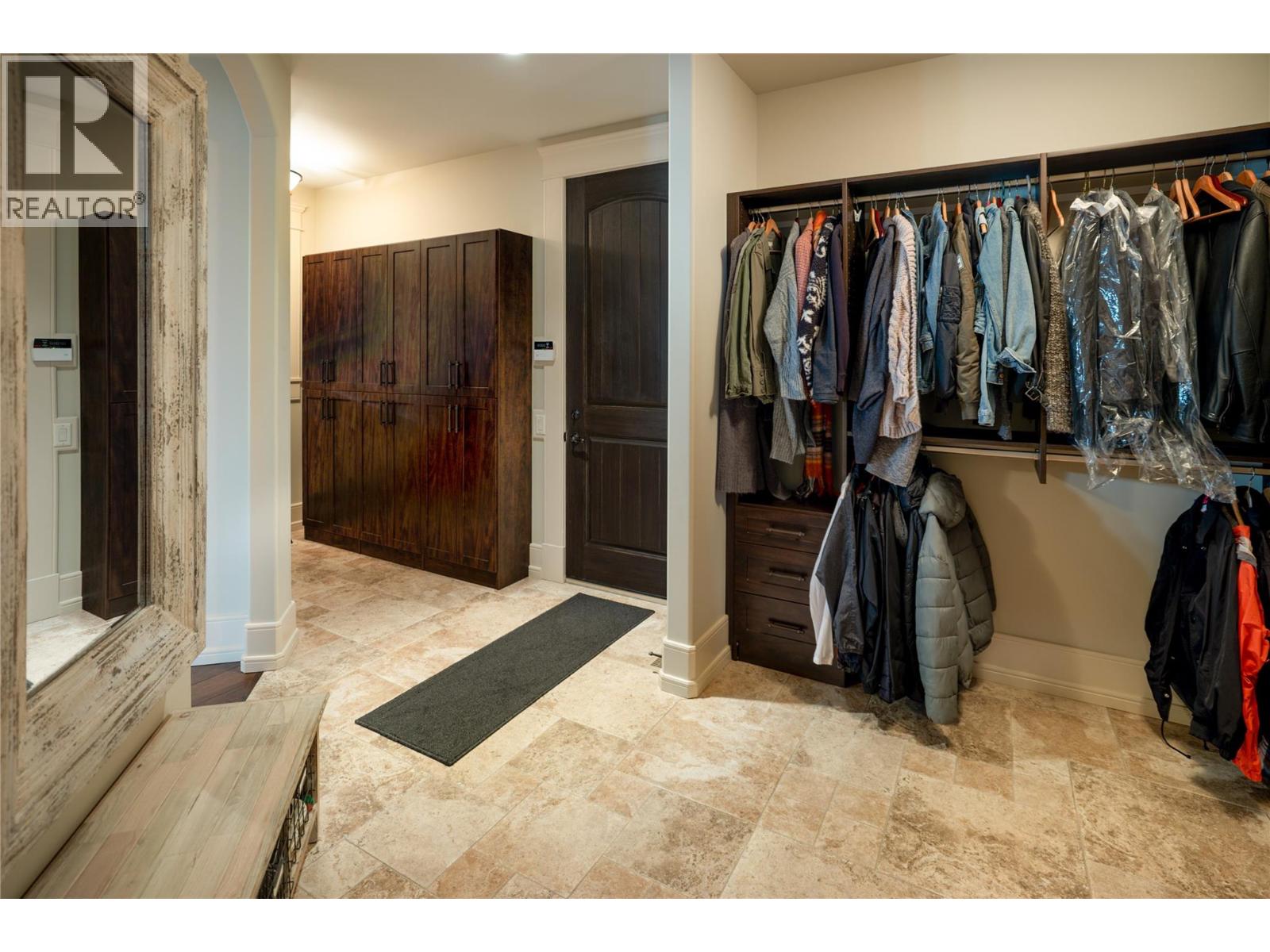 710 ARBOR VIEW Drive, Kelowna