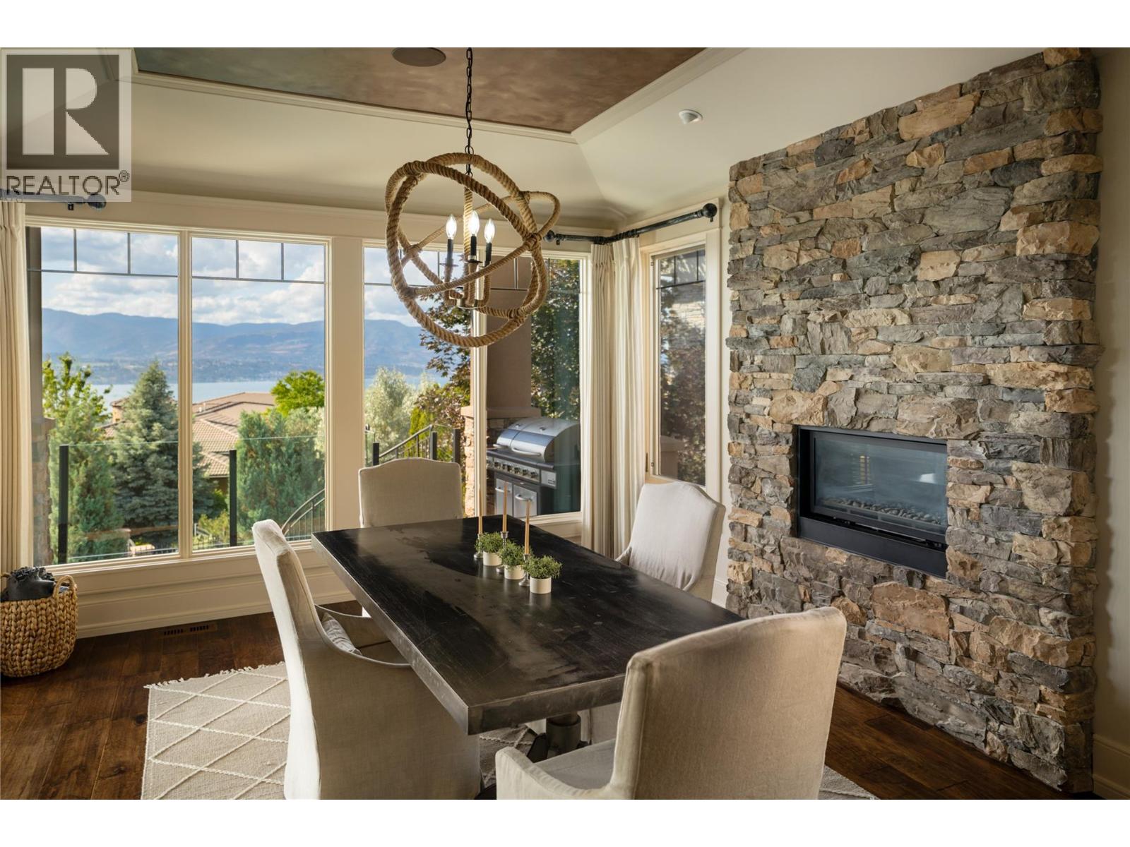 710 ARBOR VIEW Drive, Kelowna