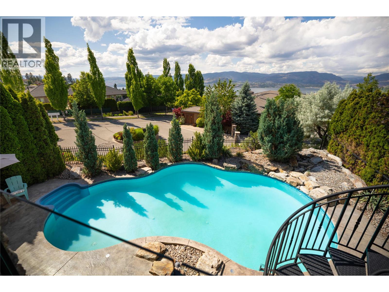 710 ARBOR VIEW Drive, Kelowna
