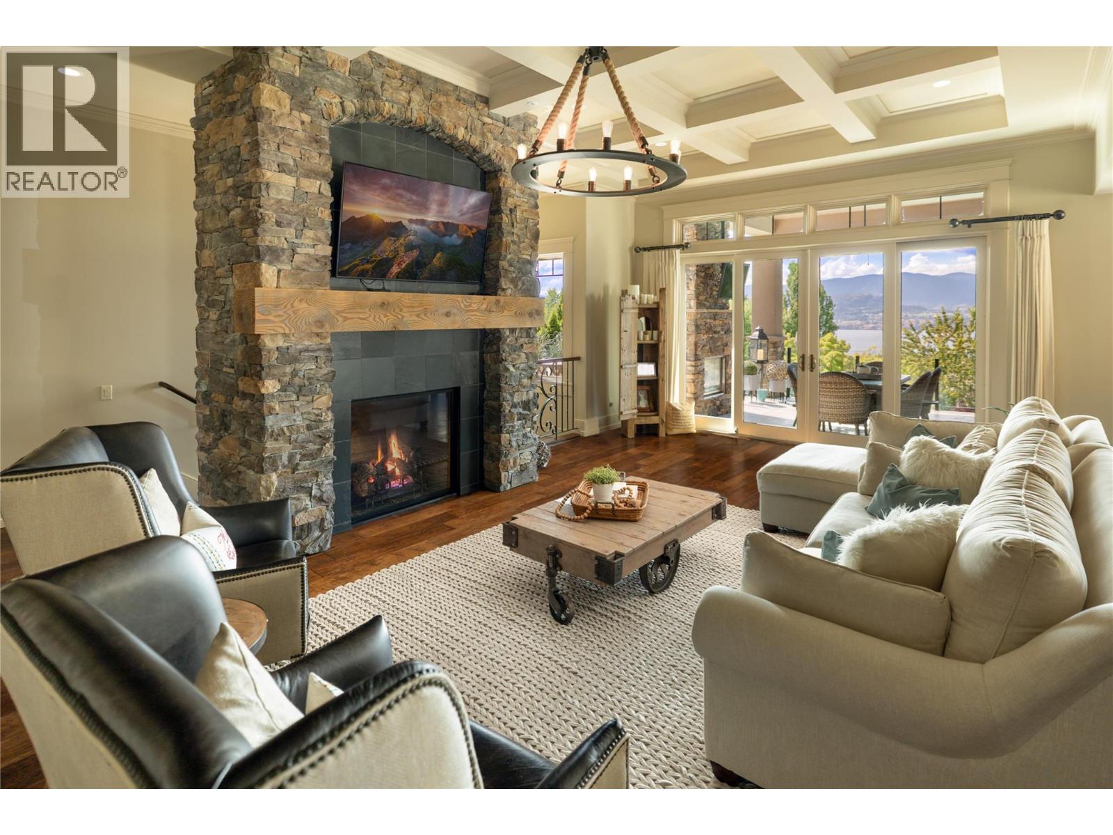 710 ARBOR VIEW Drive, Kelowna