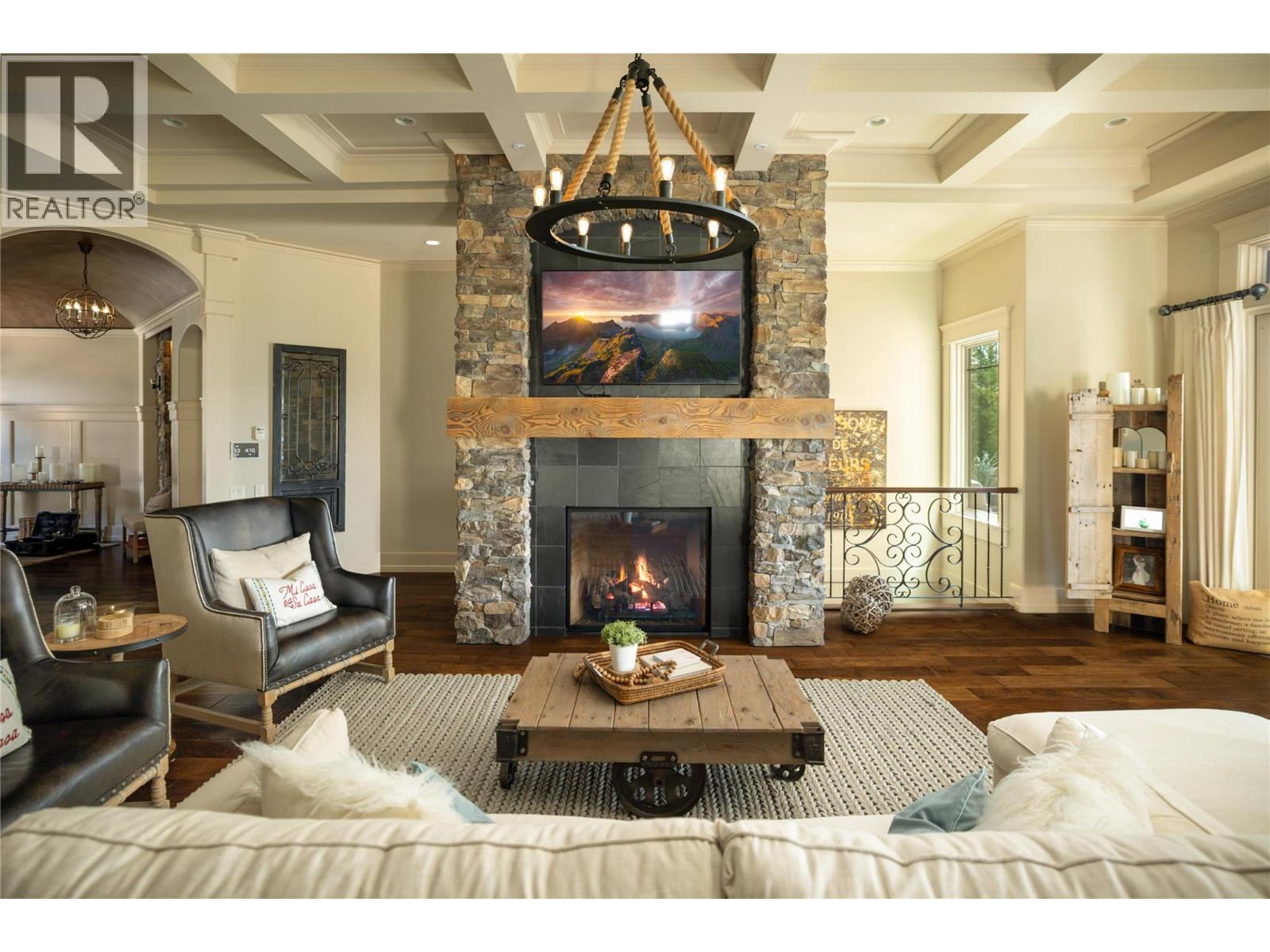 710 ARBOR VIEW Drive, Kelowna