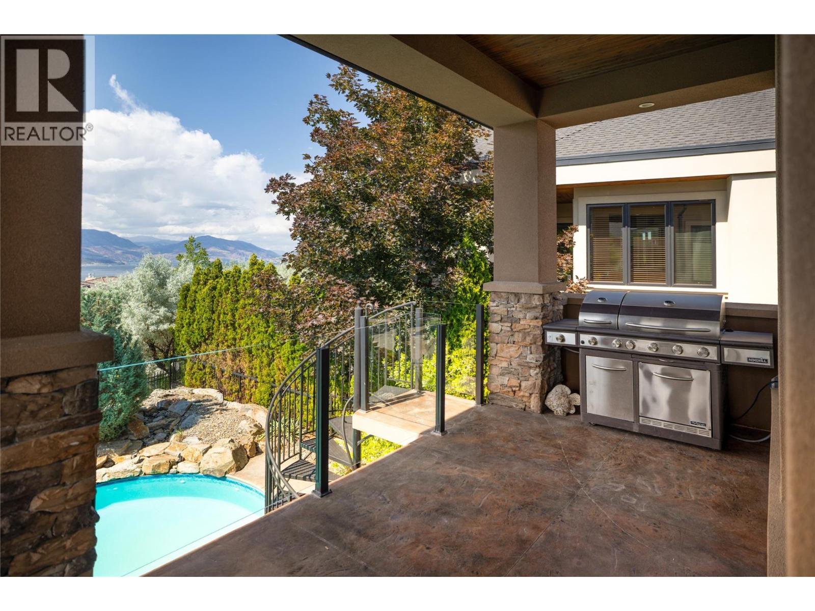 710 ARBOR VIEW Drive, Kelowna