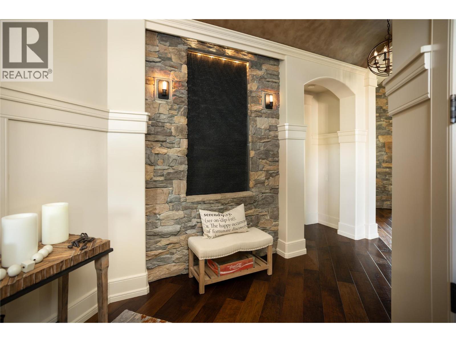 710 ARBOR VIEW Drive, Kelowna